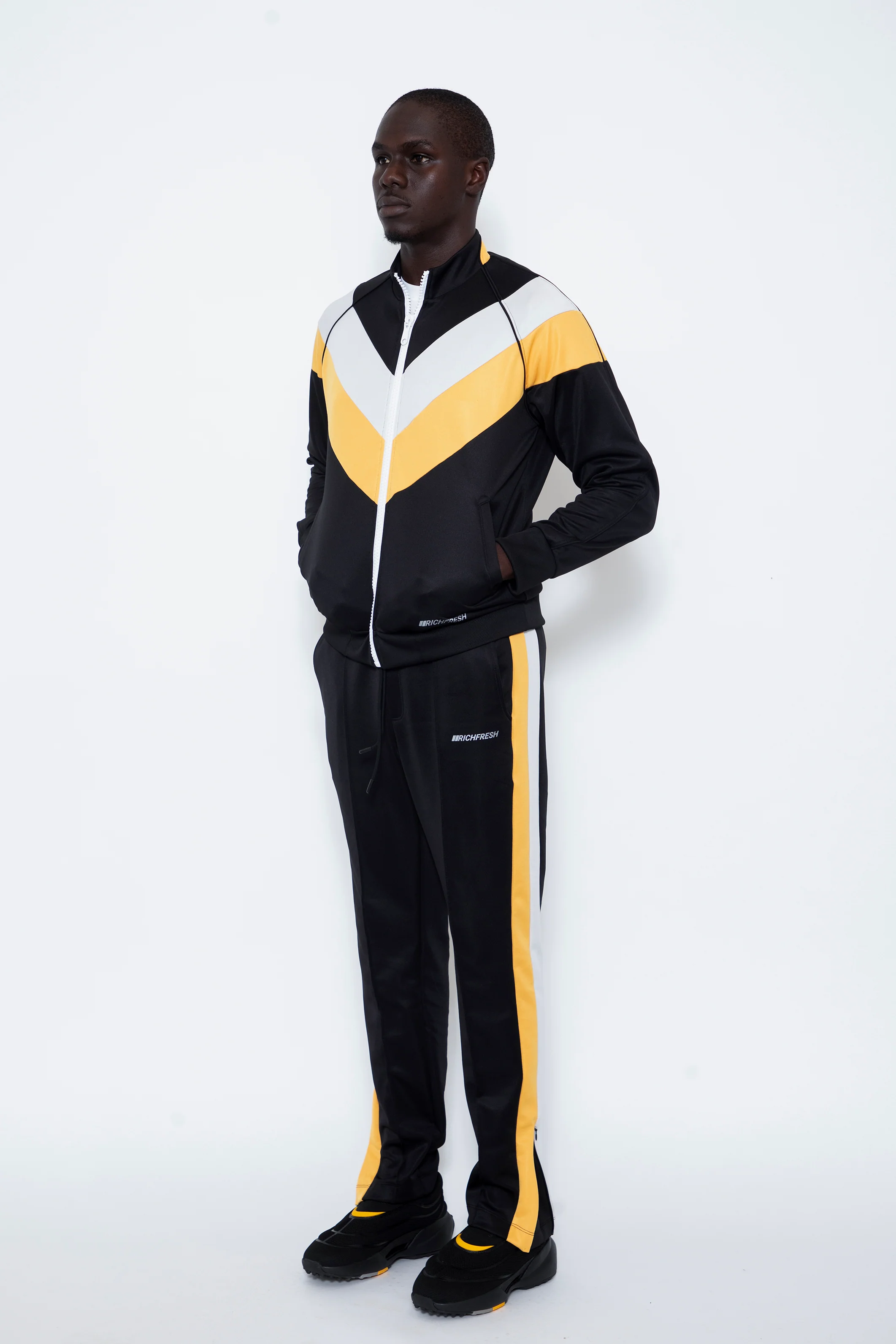 SuperSuit - Image 9